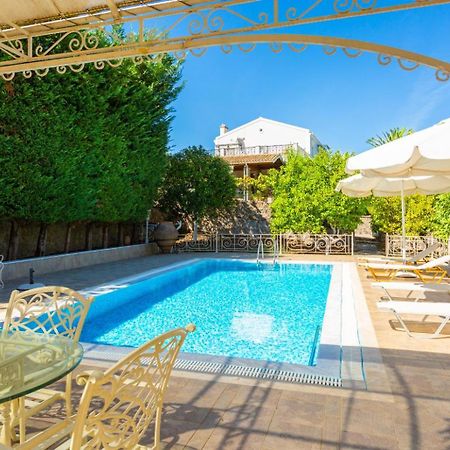 Villa Golden Tiara Agioi Deka  Esterno foto