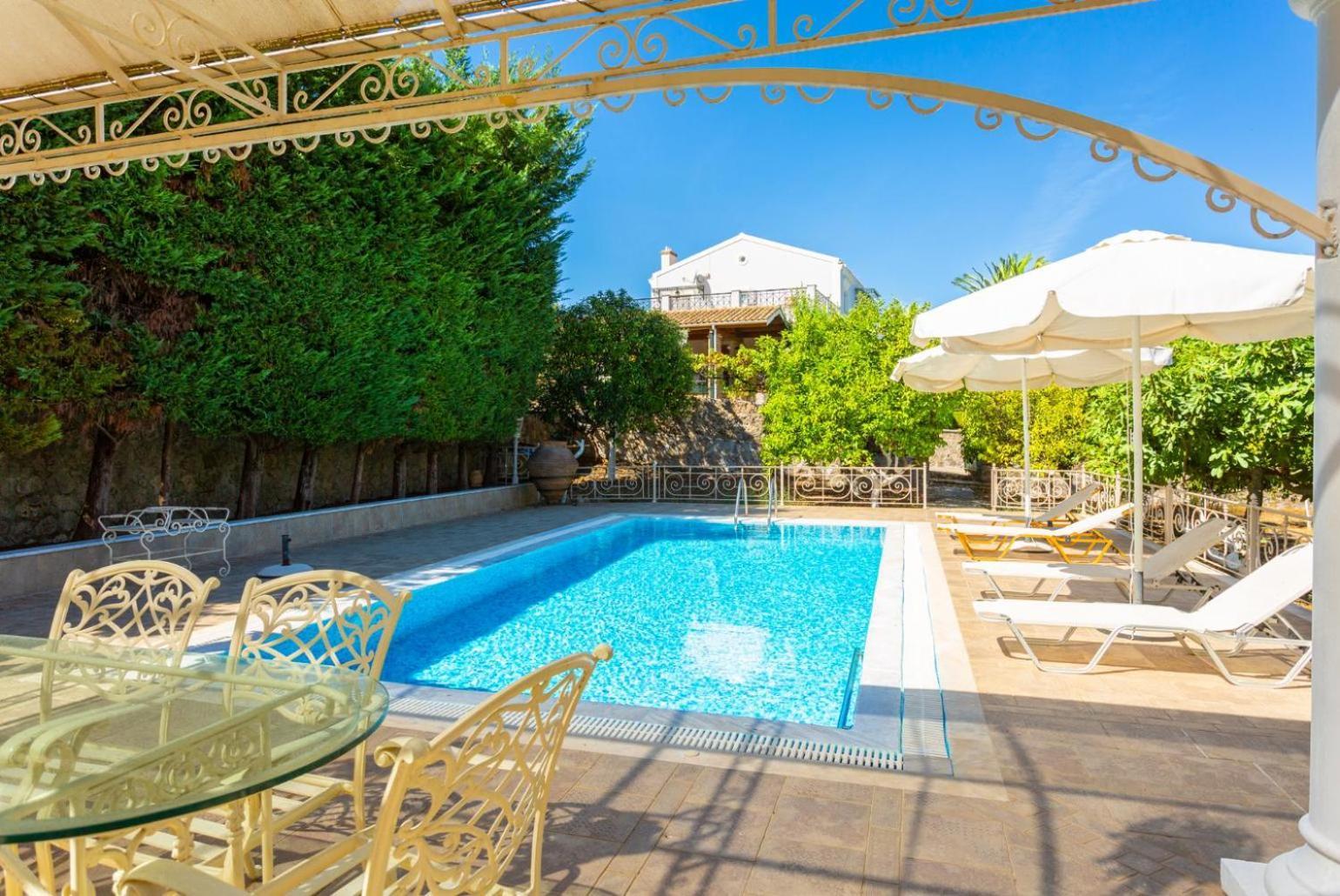 Villa Golden Tiara Agioi Deka  Esterno foto